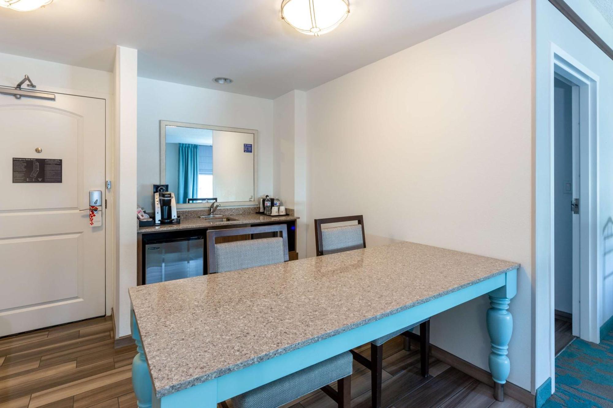 Hilton Garden Inn Asheville Downtown Экстерьер фото