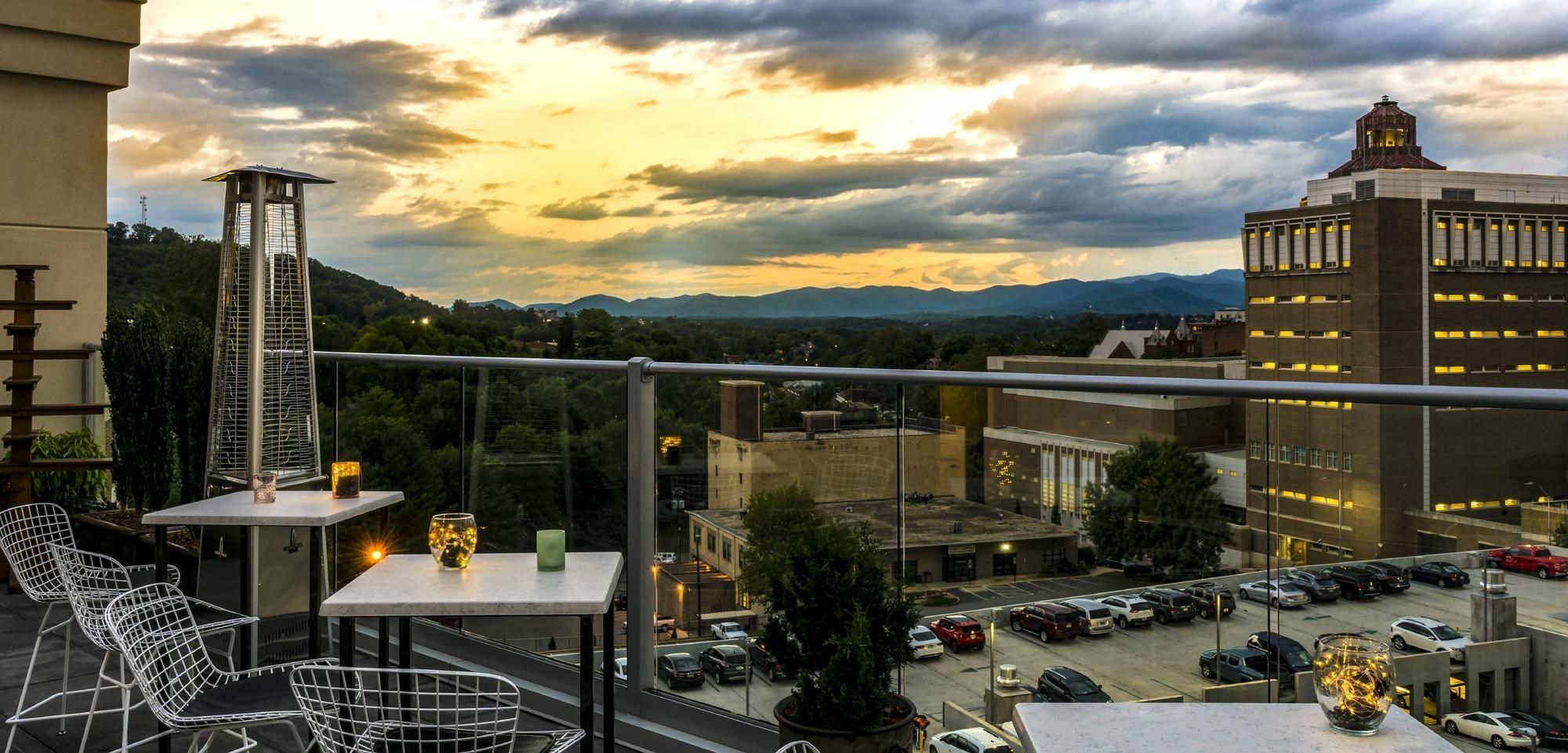 Hilton Garden Inn Asheville Downtown Экстерьер фото